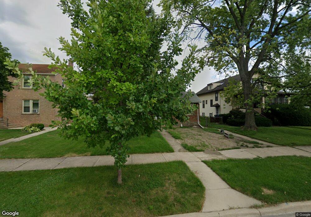 107 N Walnut St, Elmhurst, IL 60126 - photo 1