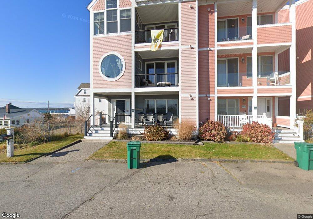 5A Ocean Blvd unit 2, Hampton, NH 03842 - photo 1