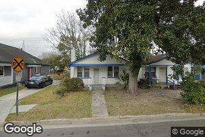 616 E Waldburg St, Savannah, GA 31401