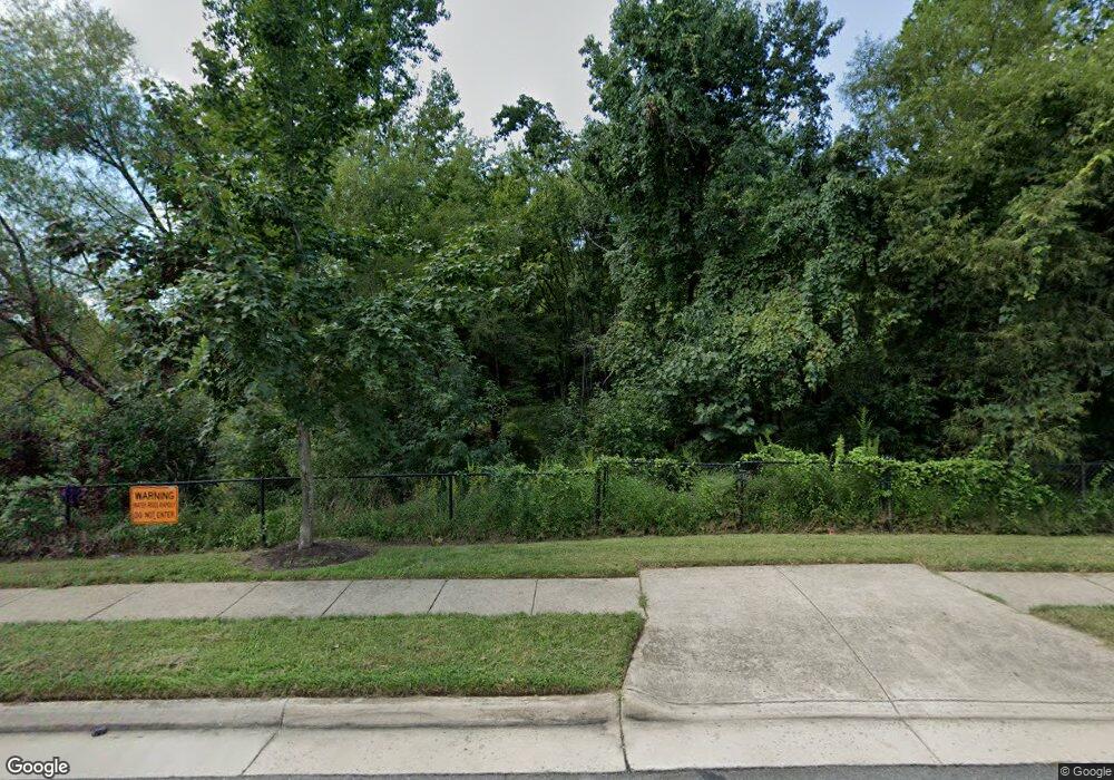 19240 Potomac Crest Dr, Triangle, VA 22172 - photo 1