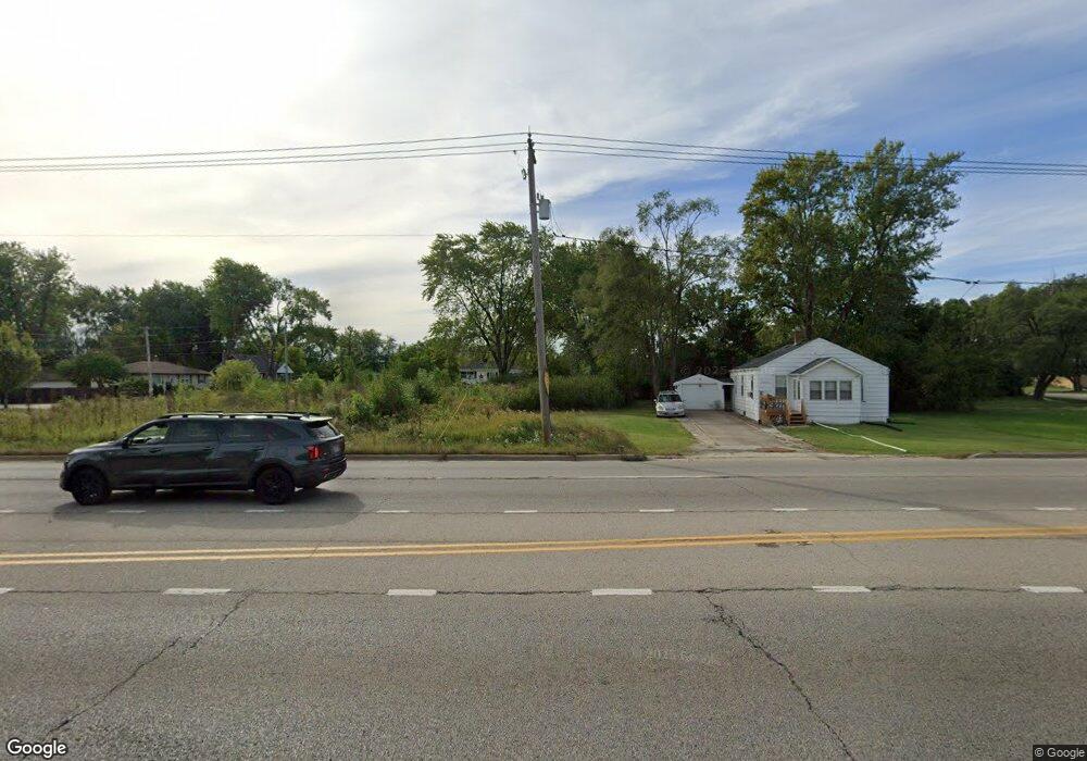 35528 N Green Bay Rd, Waukegan, IL 60085 - photo 1