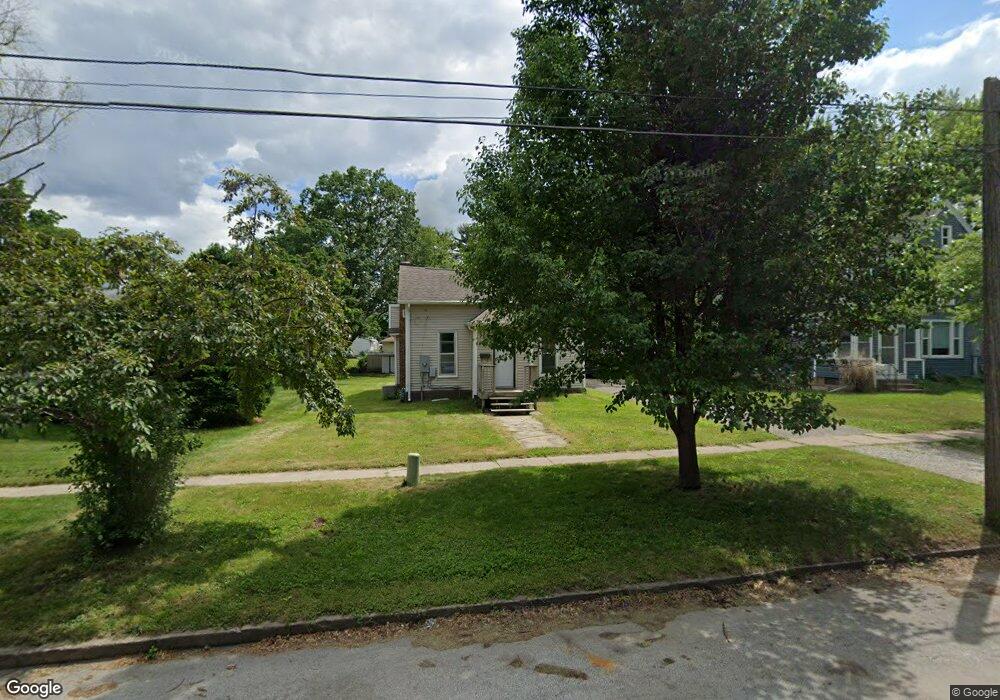 904 W 3rd St, Cedar Falls, IA 50613 - photo 1