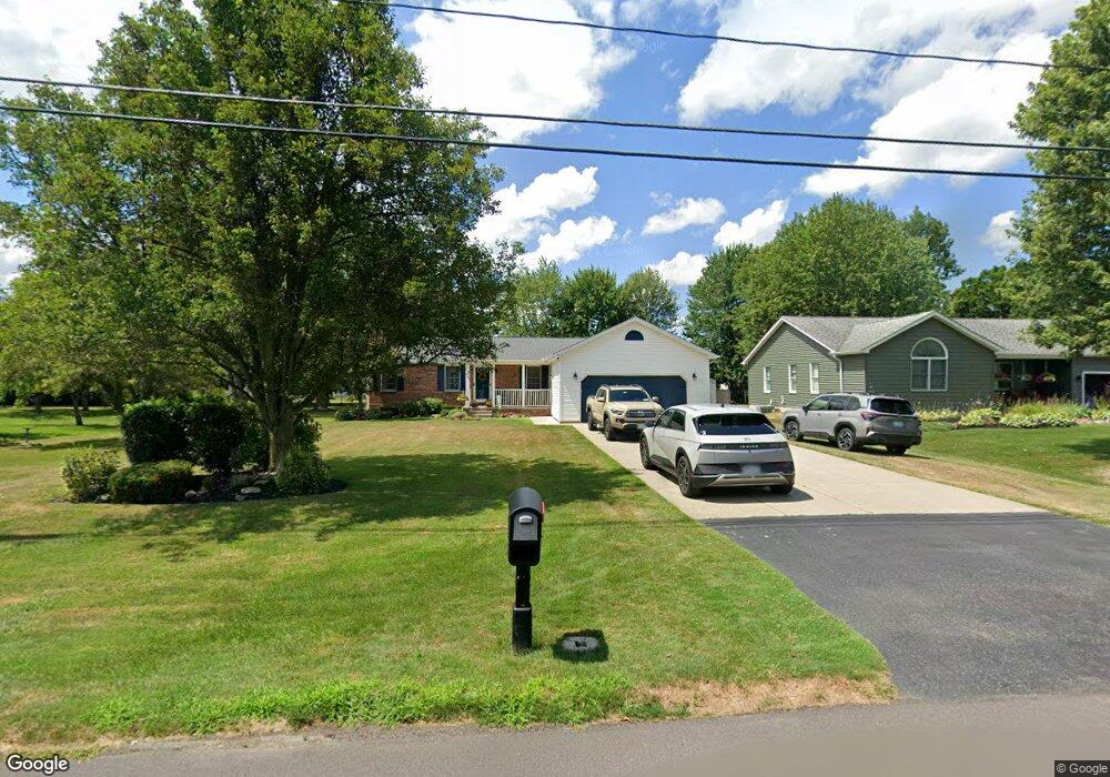 7182 Graydon Dr, North Tonawanda, NY 14120 - photo 1