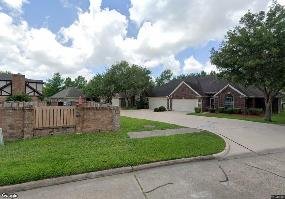 1529 Sun Meadow Blvd, Friendswood, TX 77546 - photo 1