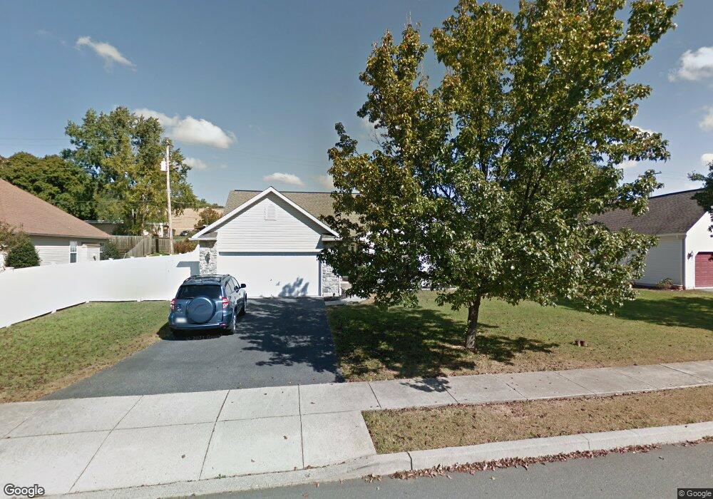 61 Sagebrook Dr, Reading, PA 19606 - photo 1