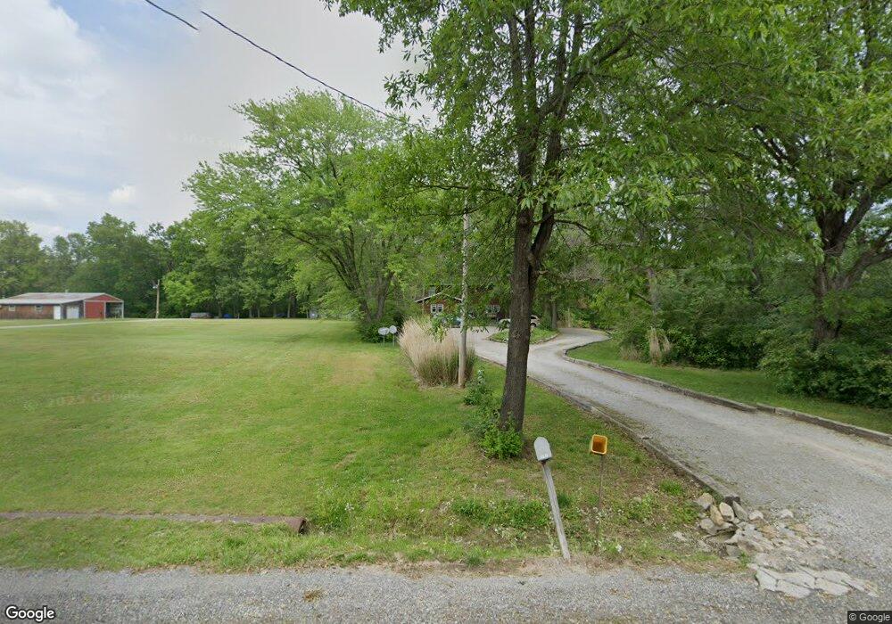 829 Old Fayetteville Rd, Freeburg, IL 62243 - photo 1