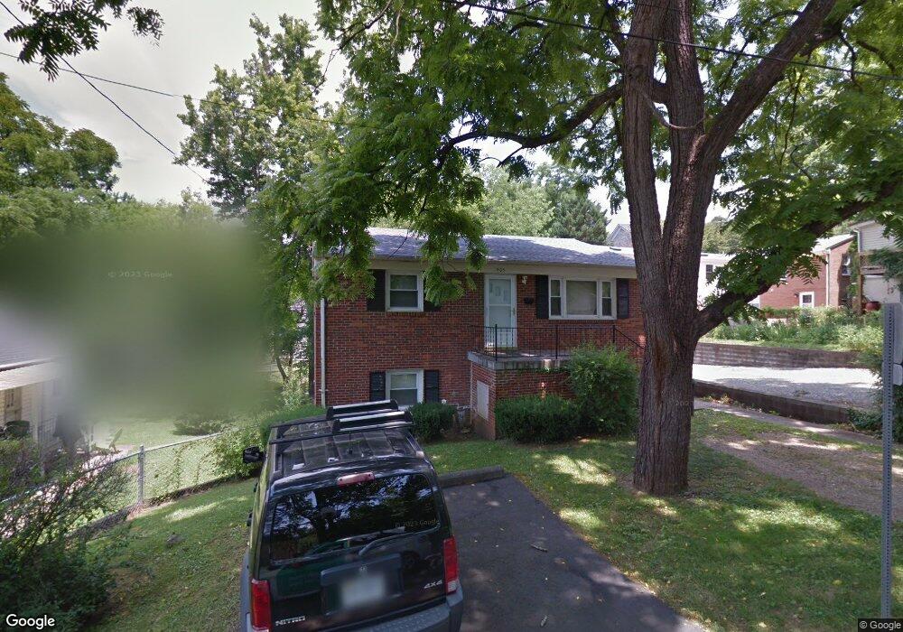 905 Poplar St unit A, Charlottesville, VA 22902 - photo 1