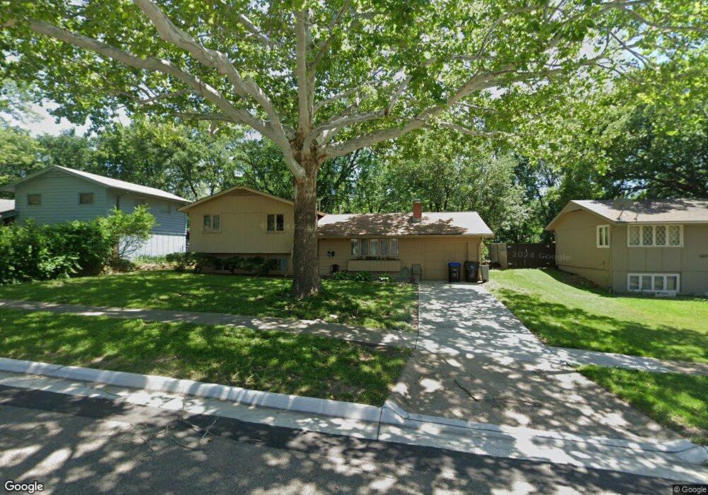 3601 SW 30th St, Topeka, KS 66614 - photo 1