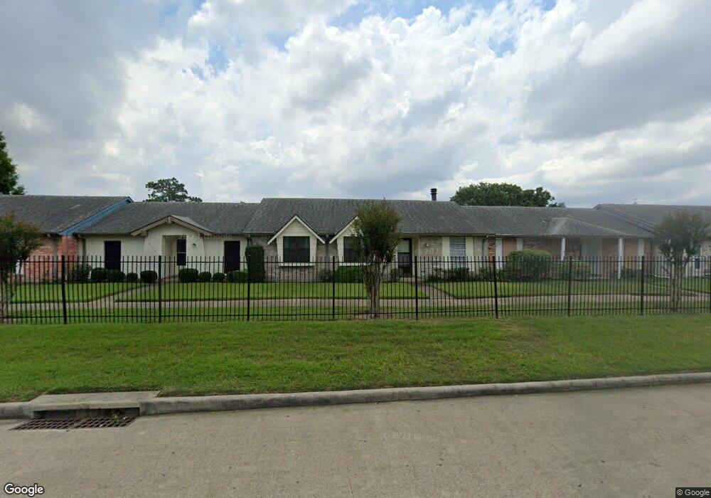 3746 Laura Leigh Dr, Friendswood, TX 77546 - photo 1