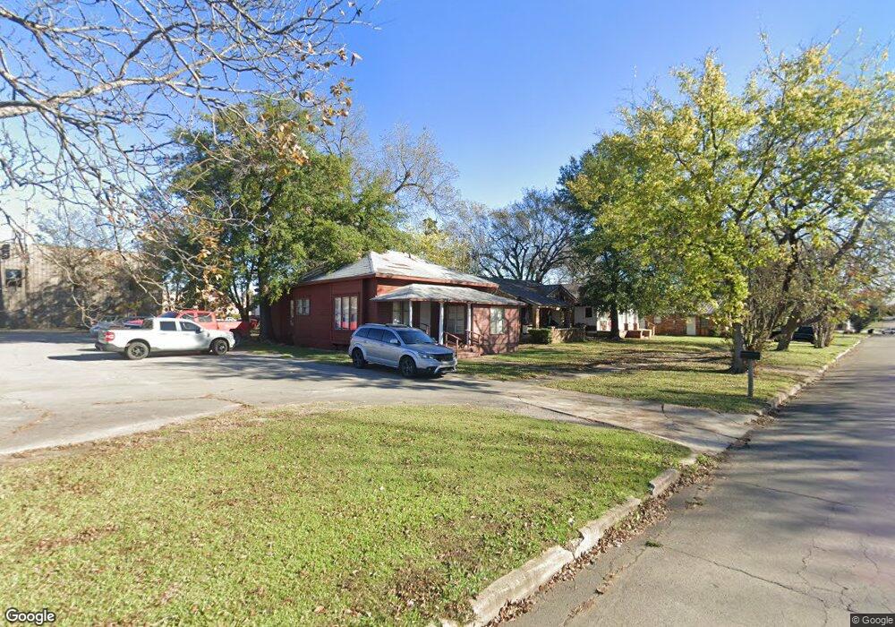 309 E Duke St, Hugo, OK 74743 - photo 1