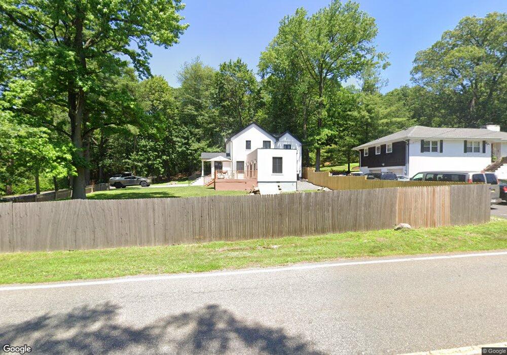 947 Closter Dock Rd, Alpine, NJ 07620 - photo 1