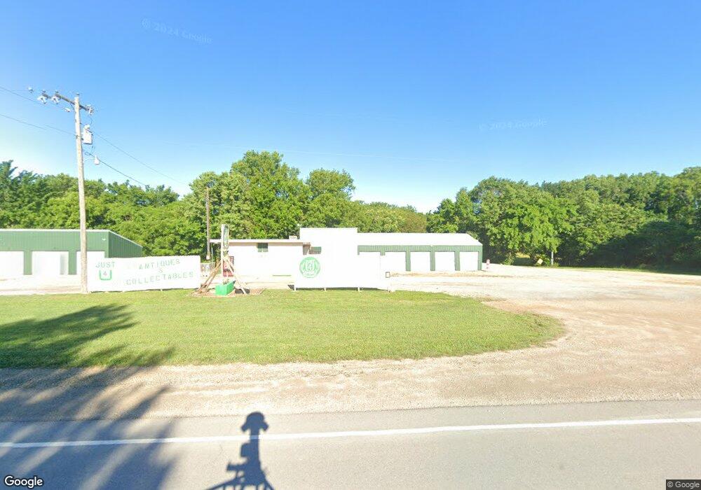 10919 S Topeka Ave, Carbondale, KS 66414 - photo 1