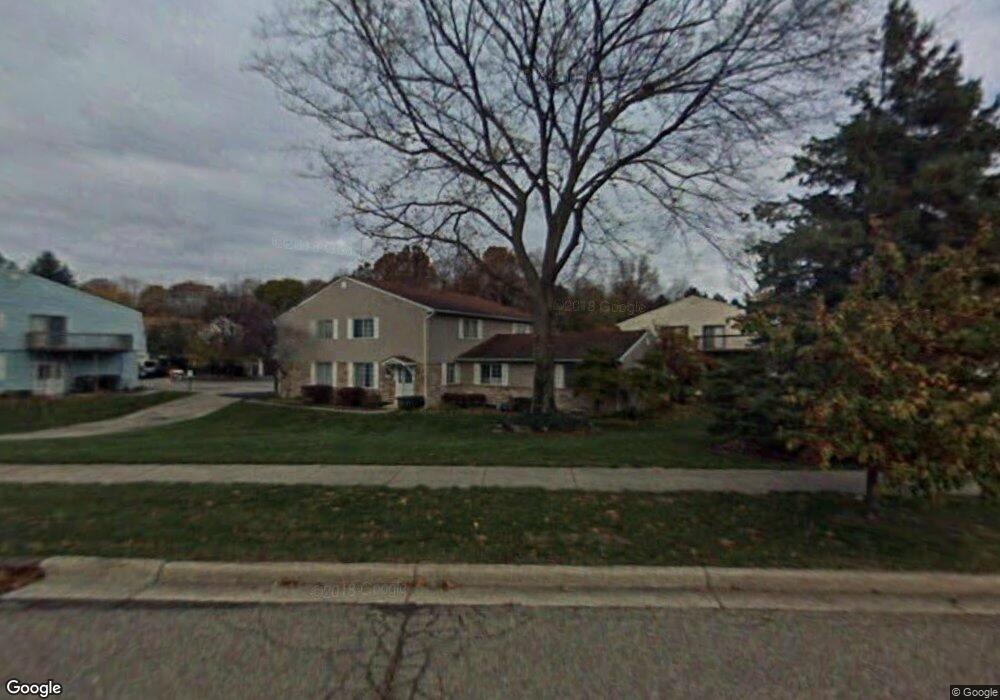 3928 Hunters Ridge Dr unit 2, Lansing, MI 48911 - photo 1