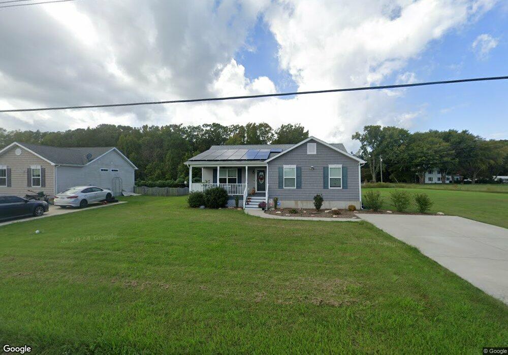 1605 Bowie Rd, Colonial Beach, VA 22443 - photo 1