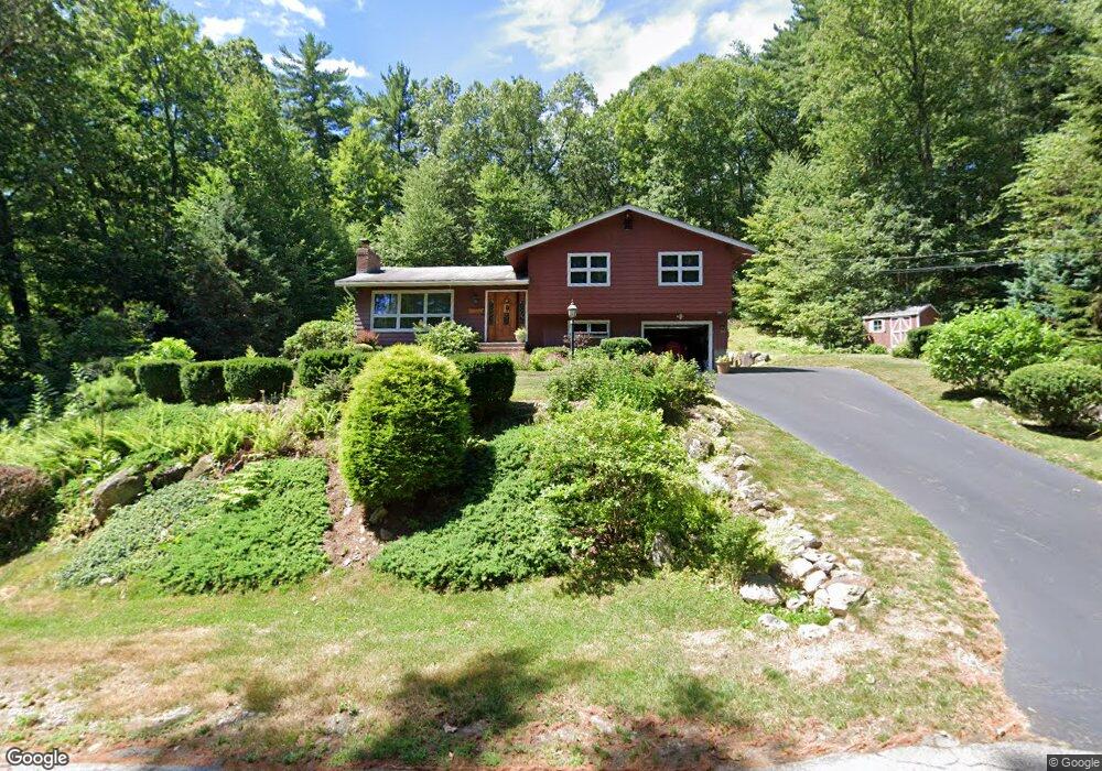 4 Lord Jeffrey Dr, Amherst, NH 03031 - photo 1