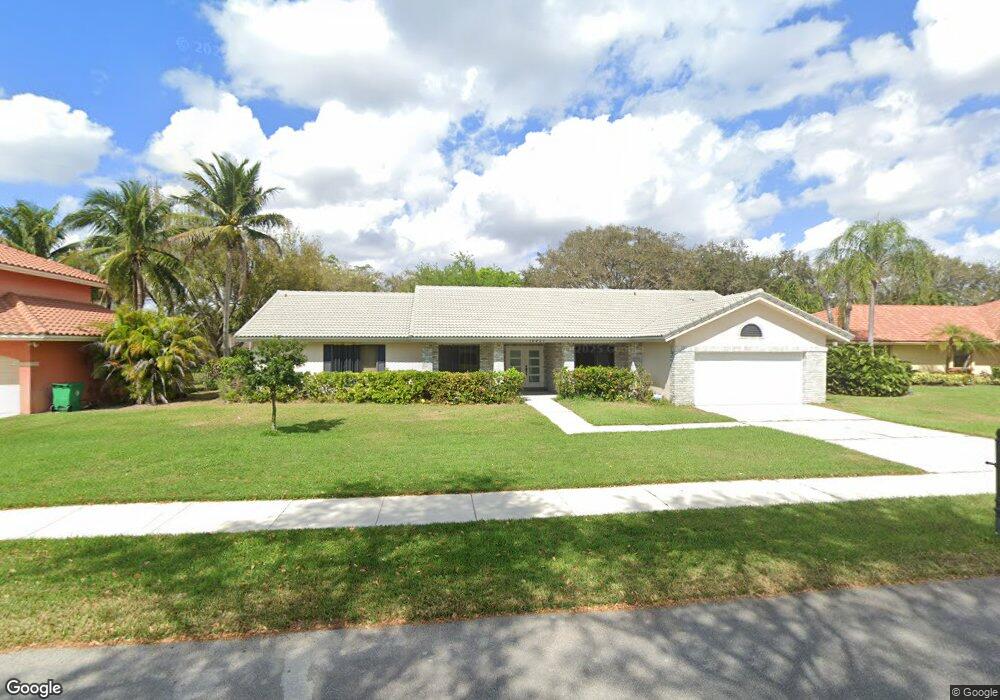 10221 SW 18th St, Davie, FL 33324 - photo 1