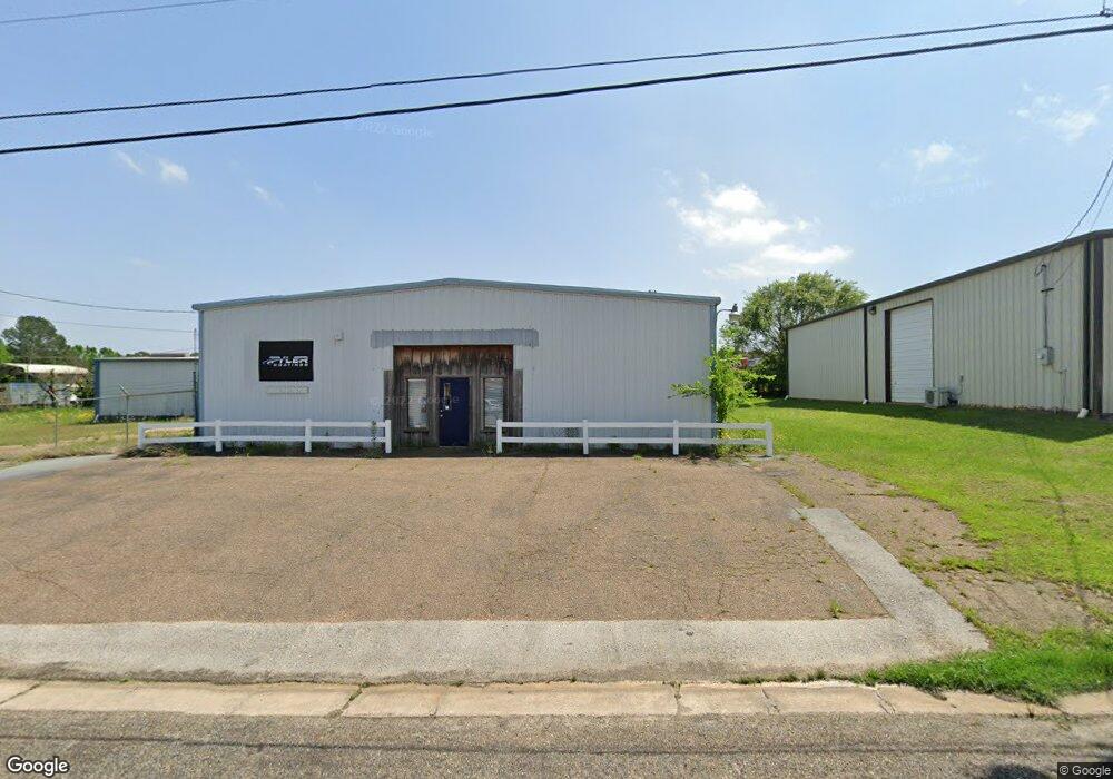 2006 Patridge Dr, Tyler, TX 75701 - photo 1