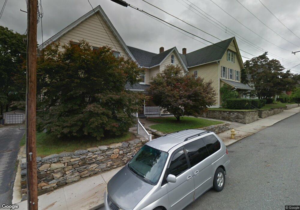 81 Oak St, Willimantic, CT 06226 - photo 1