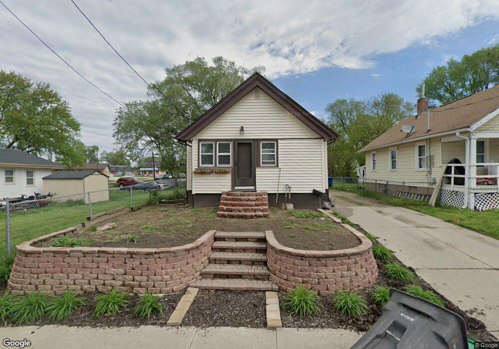 2706 E Washington Ave, Des Moines, IA 50317 - photo 1