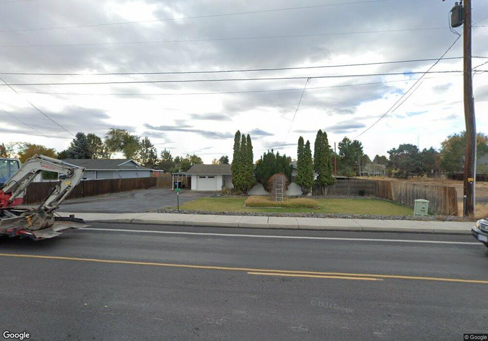 2490 SW Yew Ave, Redmond, OR 97756 - photo 1