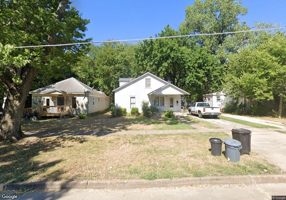 825 S 17th St, Parsons, KS 67357 - photo 1