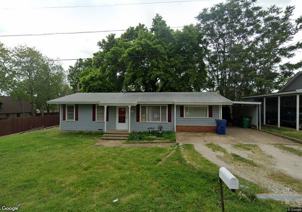 203 S Main St, Pottsboro, TX 75076 - photo 1