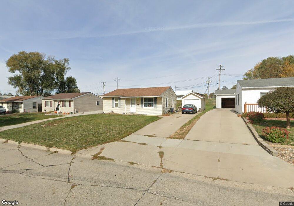 2510 S 3rd Ave E, Newton, IA 50208 - photo 1