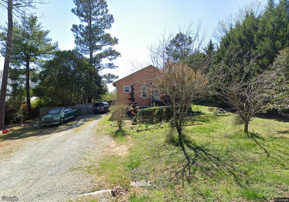 710 Red Oak Dr, Siler City, NC 27344 - photo 1