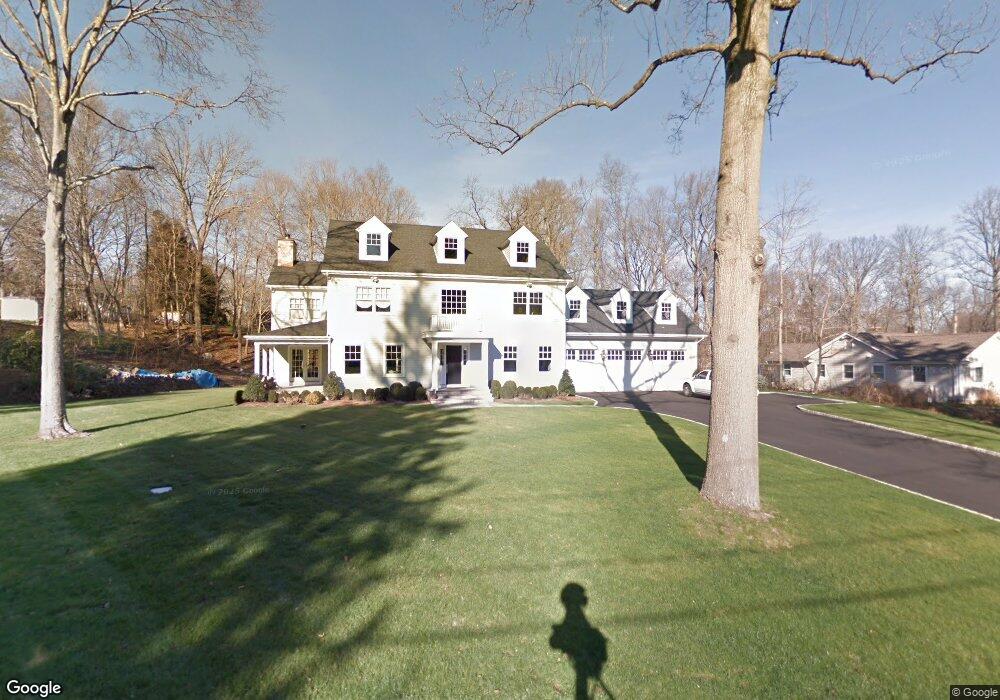 99 Stonehedge Dr N, Greenwich, CT 06831 - photo 1