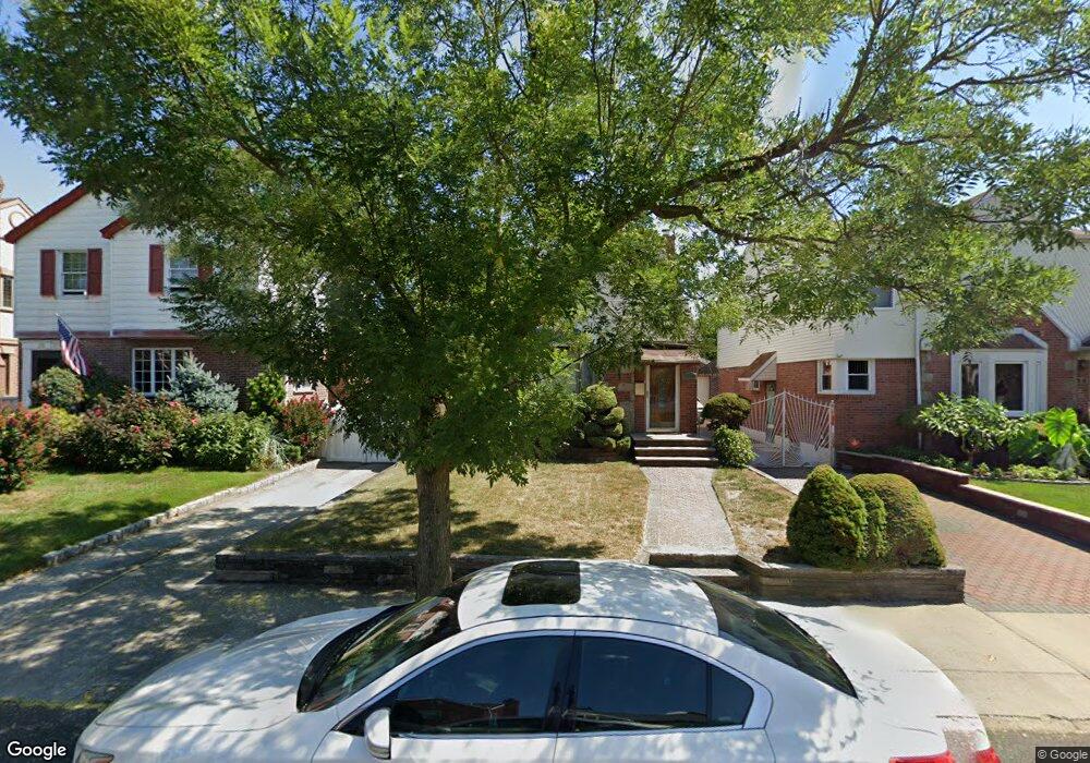 2839 Jordan St, Flushing, NY 11358 - photo 1