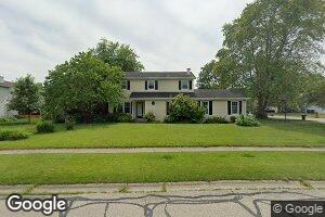 725 Springhill Cir, Naperville, IL 60563