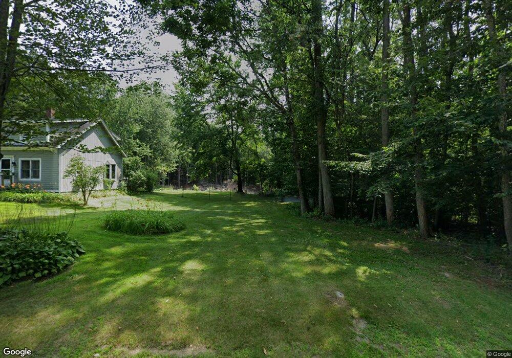 90 Vfw St, Conway, NH 03818 - photo 1