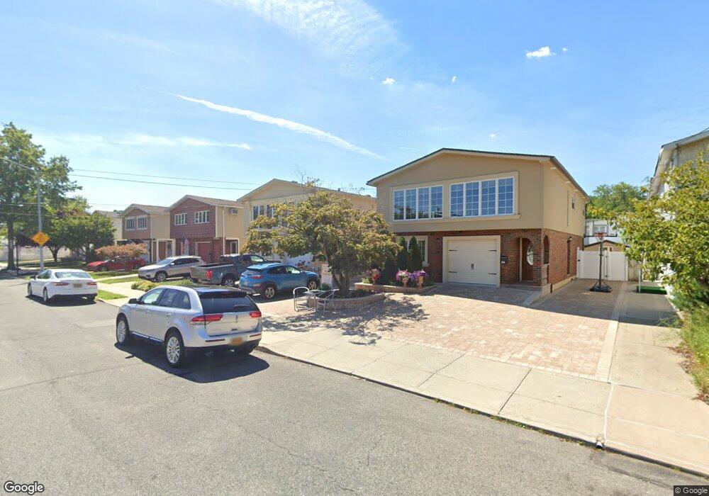 206 Bishop St, Staten Island, NY 10306 - photo 1