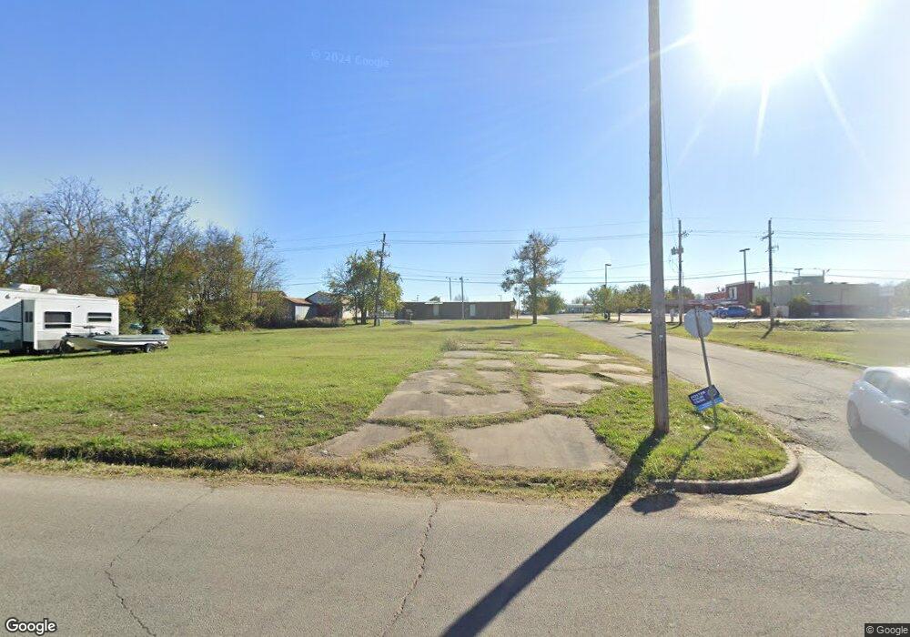 1406 E Kirk St, Hugo, OK 74743 - photo 1