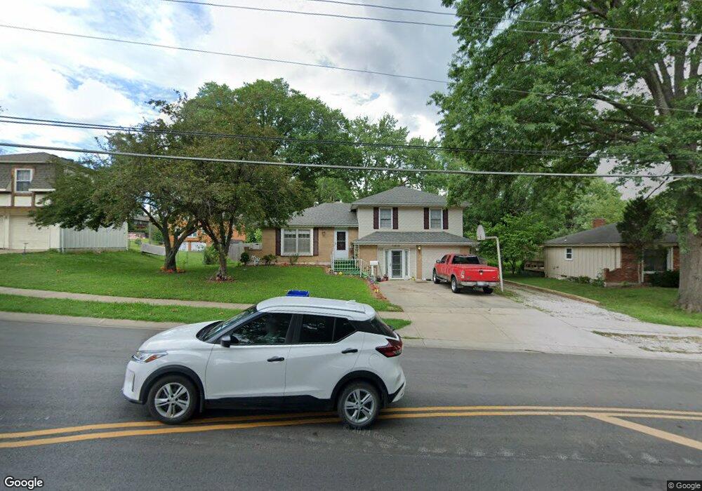 11818 W 67th St, Shawnee, KS 66203 - photo 1