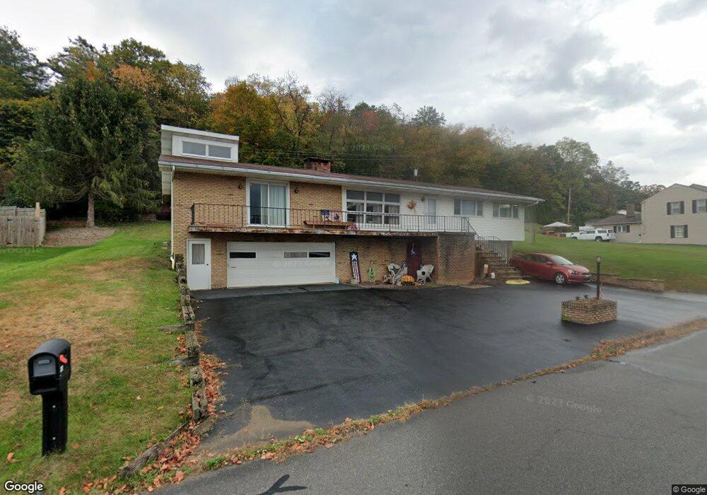 27 Linnet Ln, Lock Haven, PA 17745 - photo 1