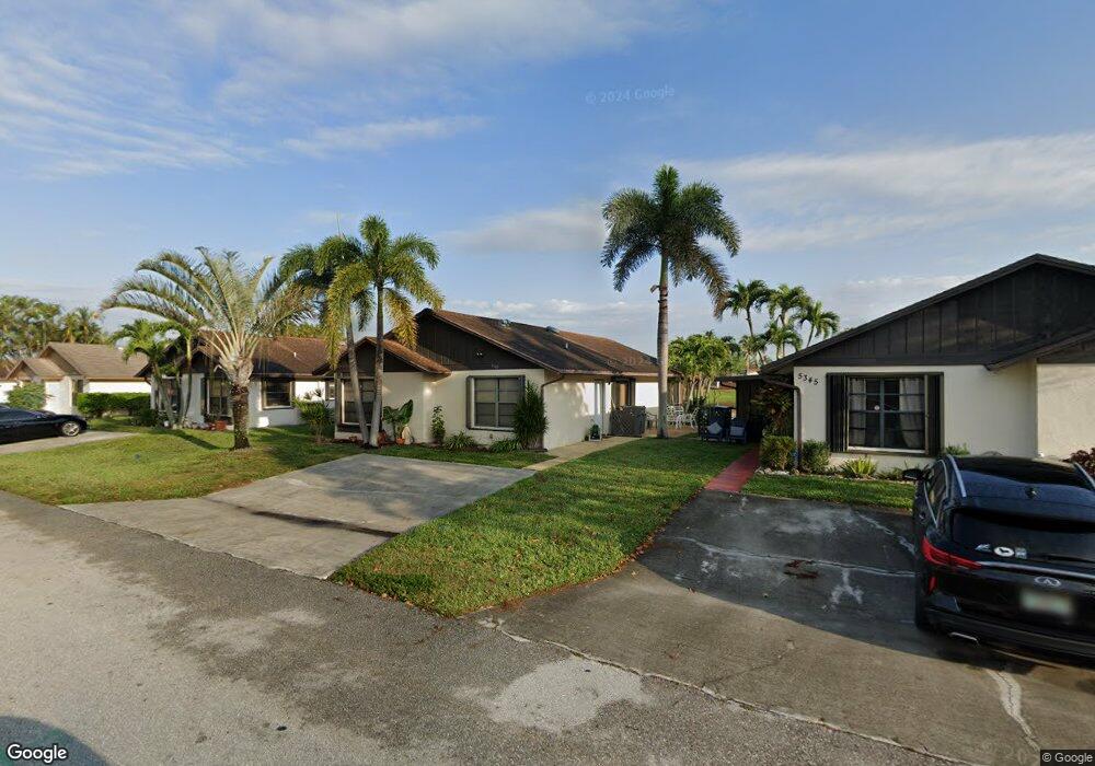 5349 Mendoza St unit 22A, West Palm Beach, FL 33415 - photo 1