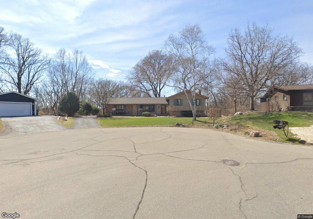 15717 Fairwood Ln, Minnetonka, MN 55345 - photo 1