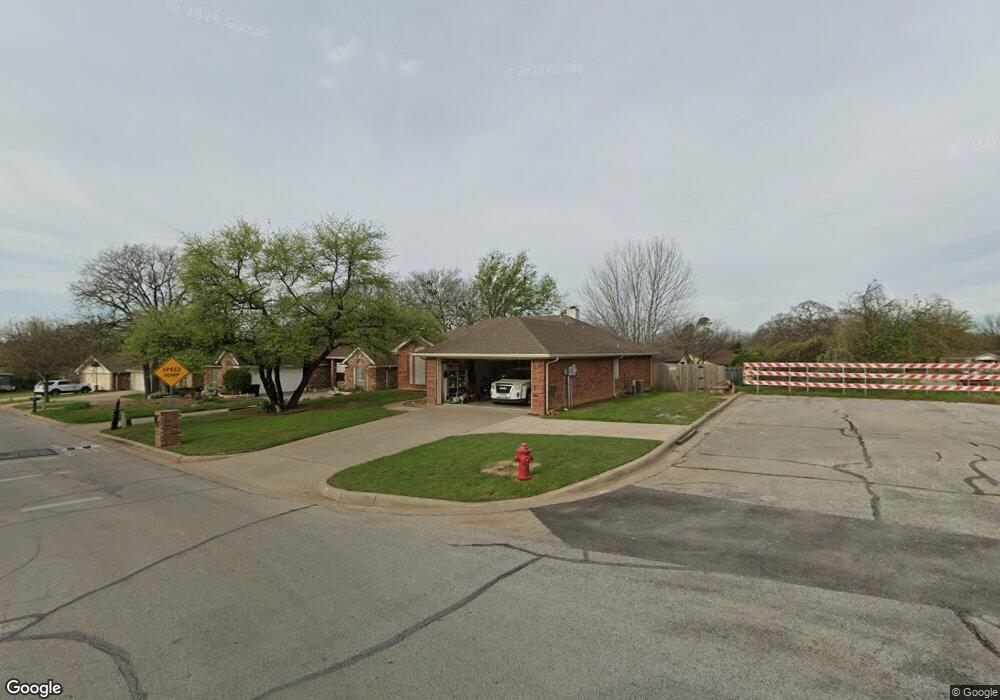 102 Chimney Rock Dr, Weatherford, TX 76086 - photo 1