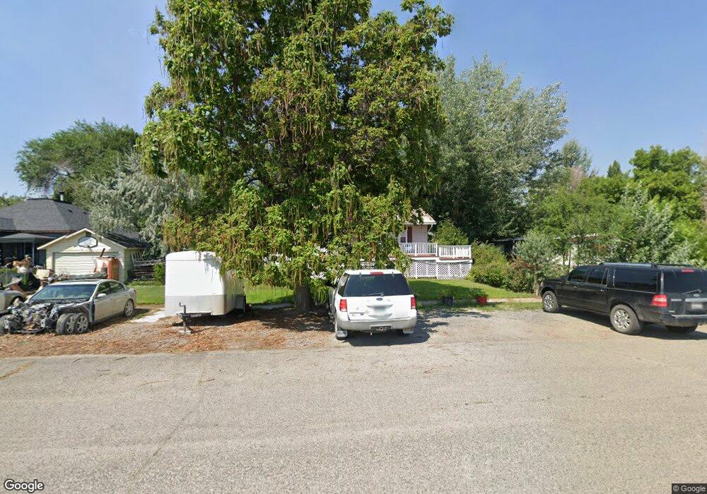 412 S 5th St, Basin, WY 82410 - photo 1