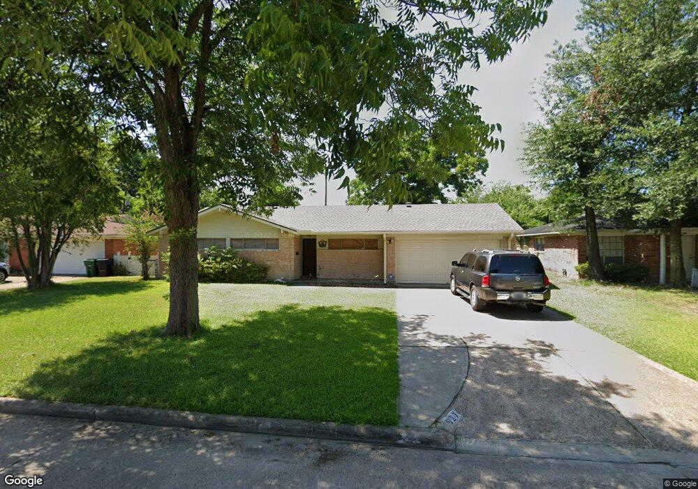 827 Helms Rd, Houston, TX 77088 - photo 1