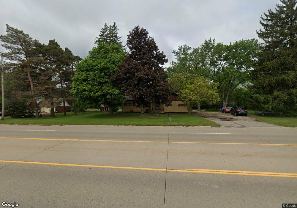 3203 N Linden Rd, Flint, MI 48504 - photo 1