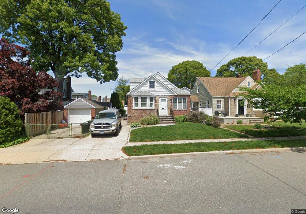 730 Fenworth Blvd, Franklin Square, NY 11010 - photo 1