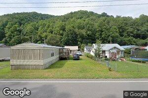87 Eiffel St, Davin, WV 25617