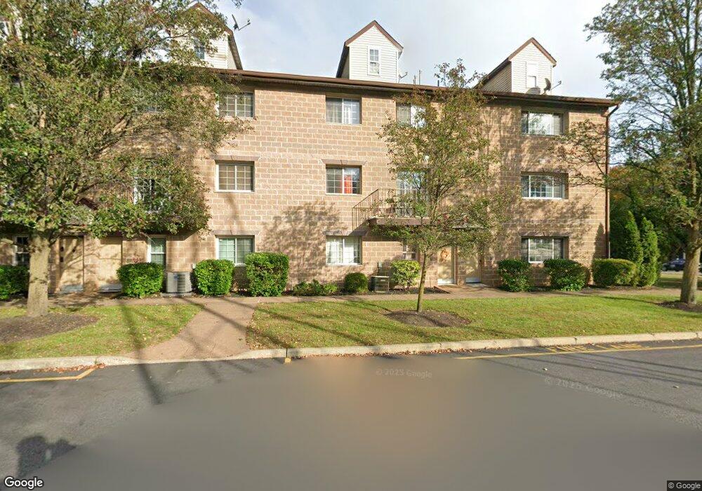 24 Klint Ct unit 24, Nanuet, NY 10954 - photo 1