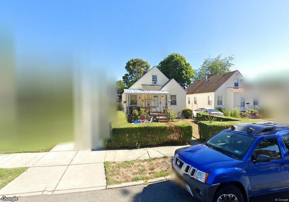 7617 266th St, New Hyde Park, NY 11040 - photo 1