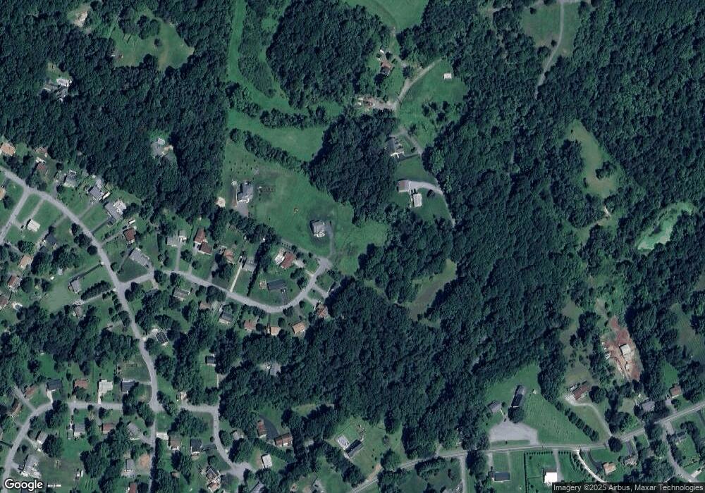 318 Klee Mill Rd, Sykesville, MD 21784 - photo 1