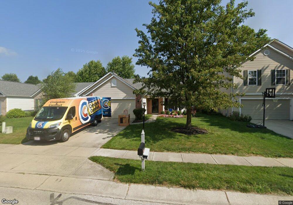 12228 Weathered Edge Dr, Fishers, IN 46037 - photo 1