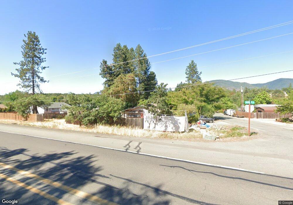 140 Pesterfield Place, Grants Pass, OR 97526 - photo 1