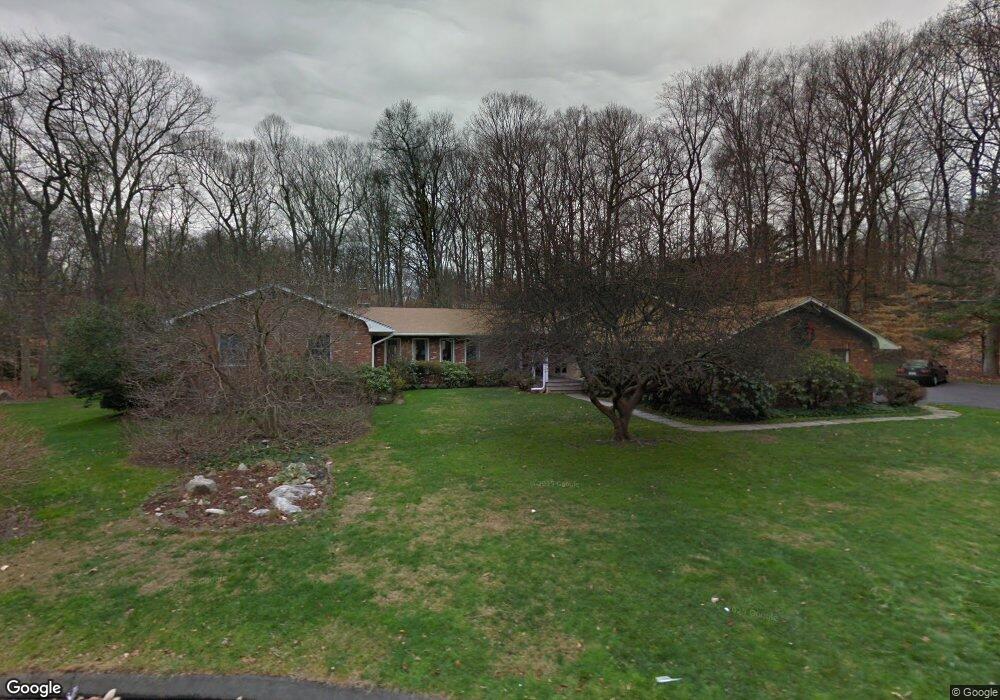 90 Northwood Ln, Stamford, CT 06903 - photo 1